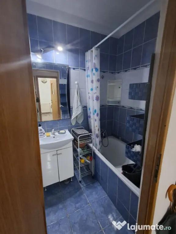 Apartament de 2 camere ( Bloc anvelopat )-Brasovul Vechi