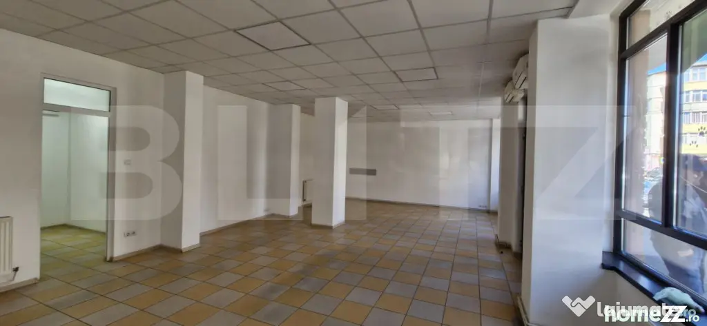 Spațiu comercial, 82 mp, zona Micro 11