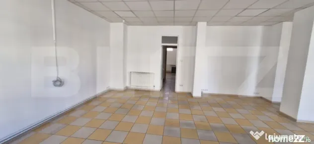 Spațiu comercial, 82 mp, zona Micro 11