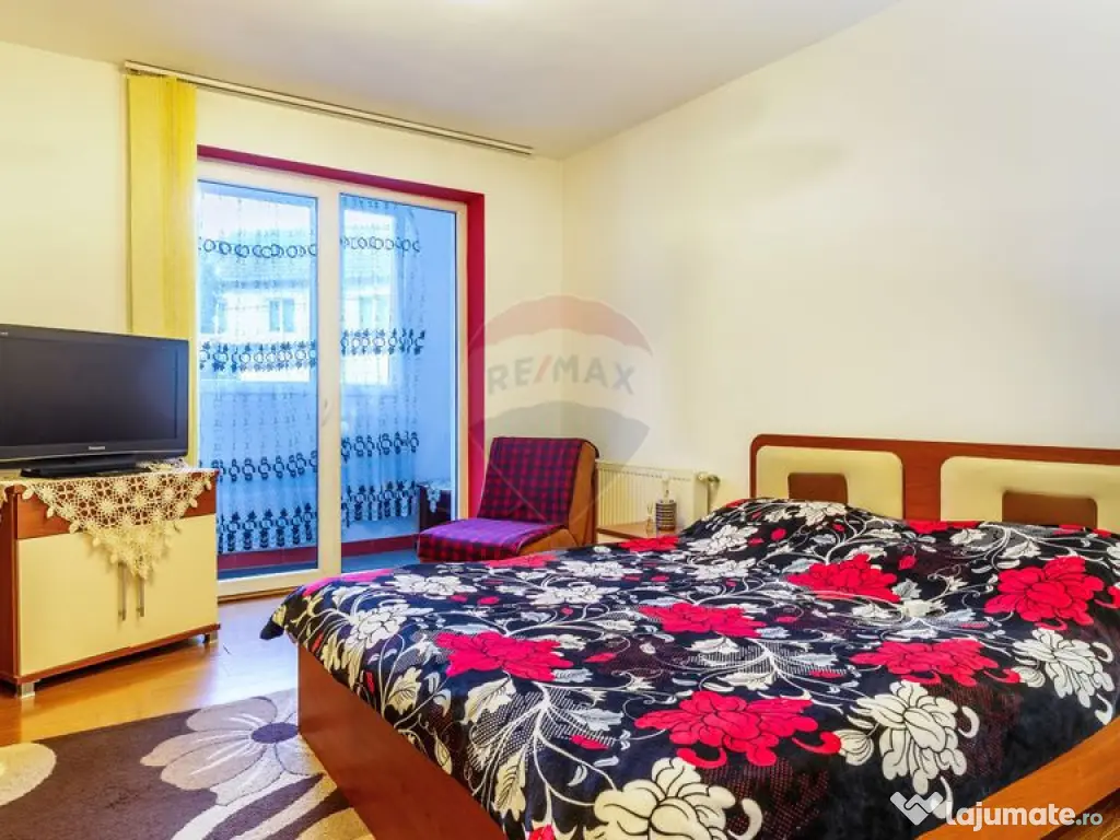 Apartament de vanzare, 2 camere, Str. Florilor Nr.186, Fl...