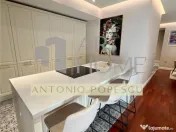 Apartament 3 camere alcatuit din 2 ap de 2 camere unite,Ploi 