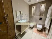 Apartament 3 camere alcatuit din 2 ap de 2 camere unite,Ploi 