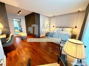 Apartament 3 camere alcatuit din 2 ap de 2 camere unite,Ploi 