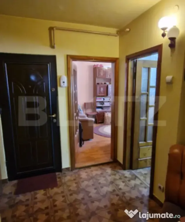 ???? Apartament 3 camere, 67 mp, zonă centrală