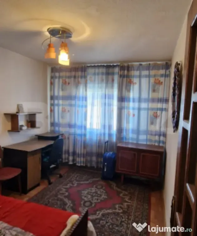 ???? Apartament 3 camere, 67 mp, zonă centrală