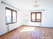 Casă individuală de Vânzare, 242mp utili+ teren de 380... 