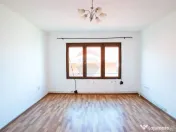 Casă individuală de Vânzare, 242mp utili+ teren de 380... 