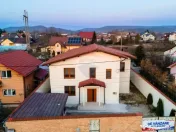 Casă individuală de Vânzare, 242mp utili+ teren de 380... 