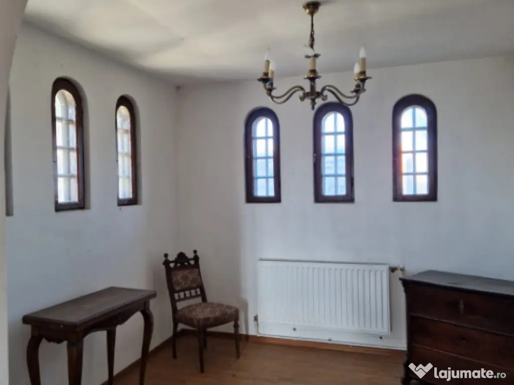 Ocazie unica !!! CONAC boieresc superb in inima Olteniei, 9