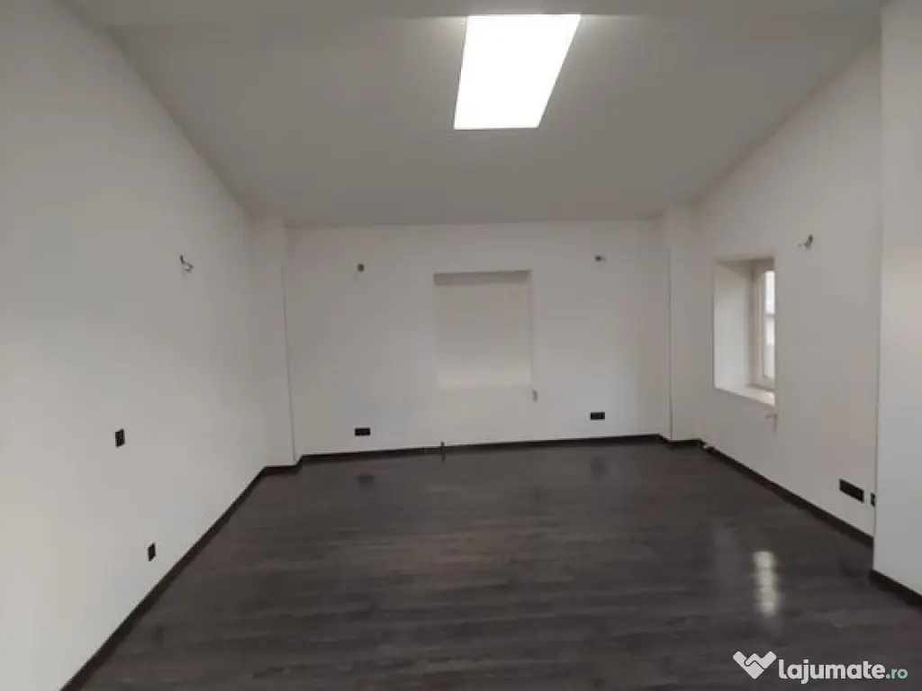 Spatiu comercia ,birouri 120 mp Dacia