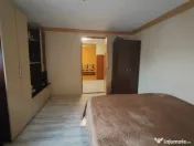 Imobil cu 2 constructii, anexe și 670 mp teren, utilități 