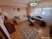 Apartament 3 camere zona Capitol 