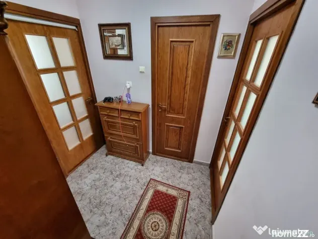 Apartament 3 camere zona Capitol - Constanta (Constanta)
