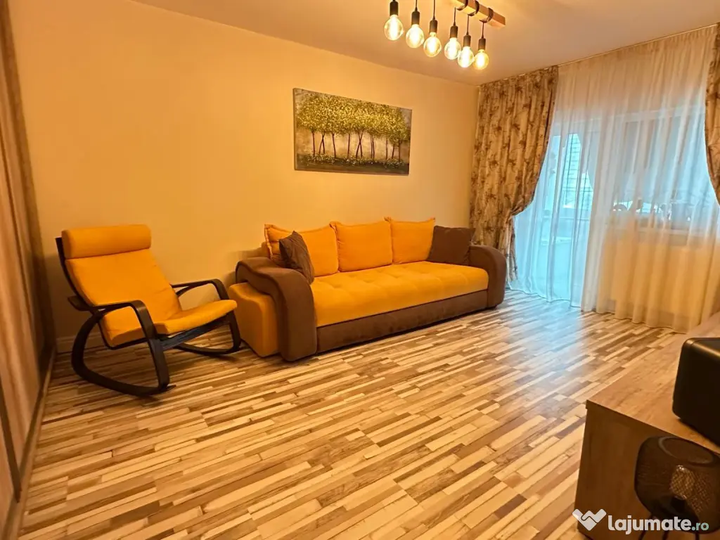Proprietar - apartament 4 cam. 2 bai / balcoane, centrala, parcare ADP Sos. Salaj