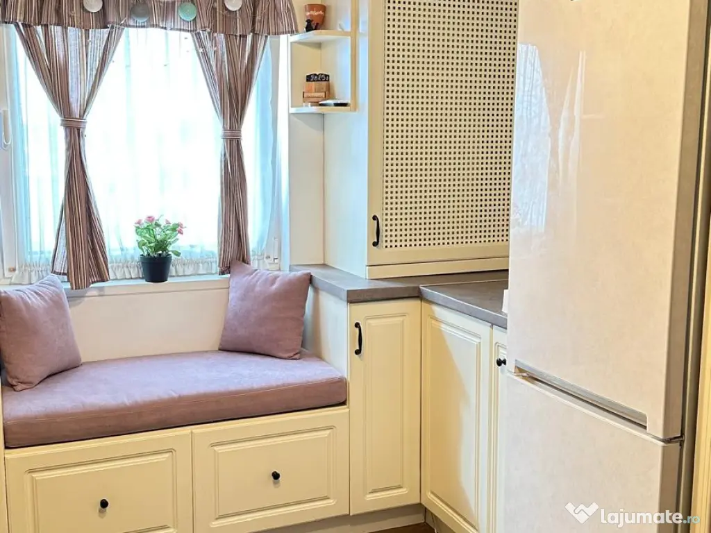 Proprietar - apartament 4 cam. 2 bai / balcoane, centrala, parcare ADP Sos. Salaj