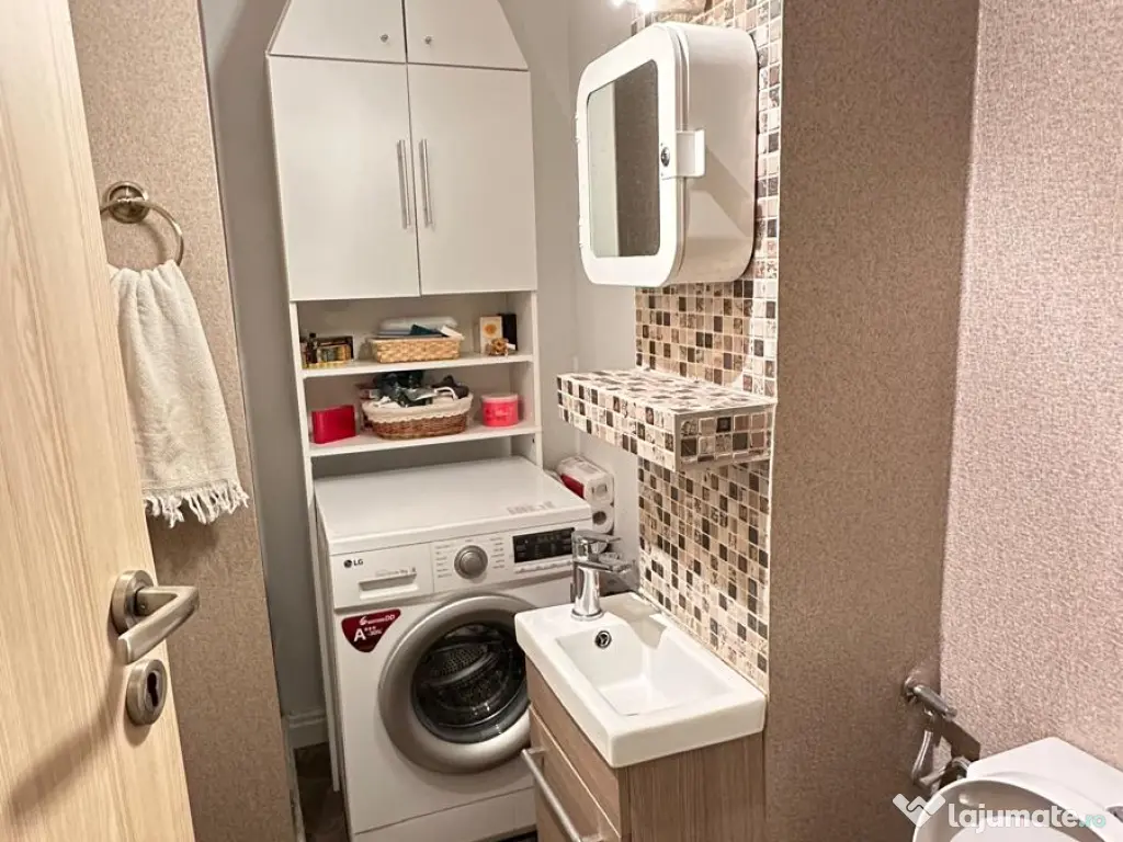 Proprietar - apartament 4 cam. 2 bai / balcoane, centrala, parcare ADP Sos. Salaj