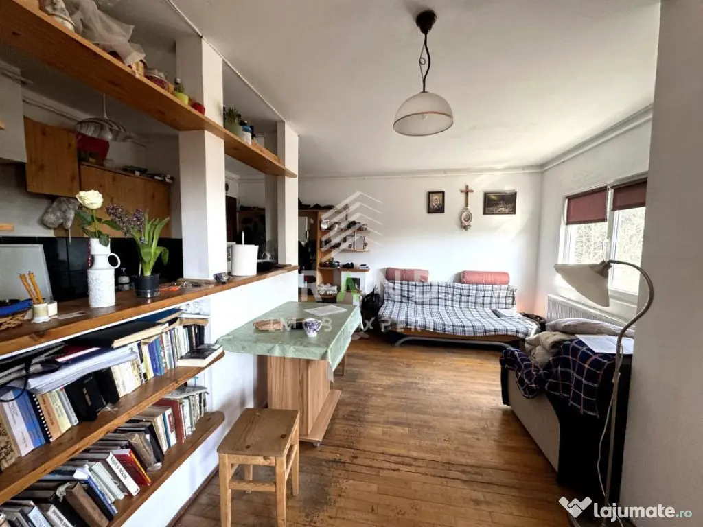 Apartament pe două nivele | 45 mp | Balcon | Mansardă | Gh