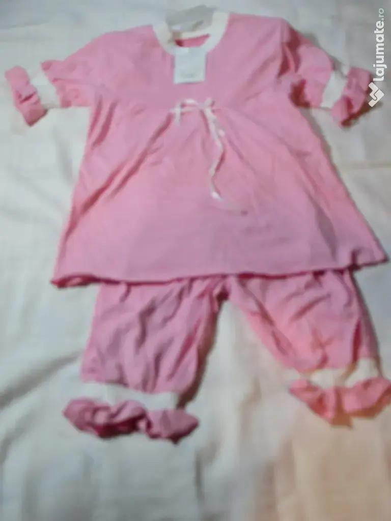 Vand urmatoarele hainute