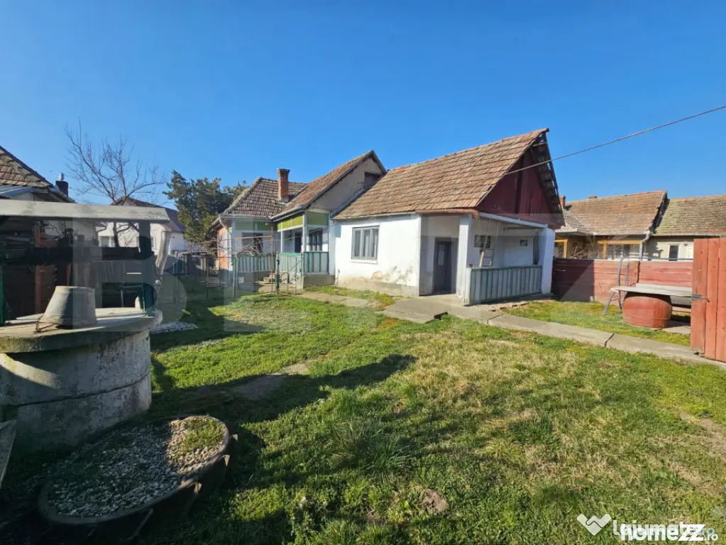 Casă din cărămidă, 4 camere, șură și curte mare – S - Sancel (Alba)