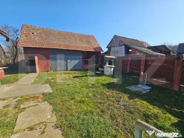 Casă din cărămidă, 4 camere, șură și curte mare – S - Sancel (Alba)
