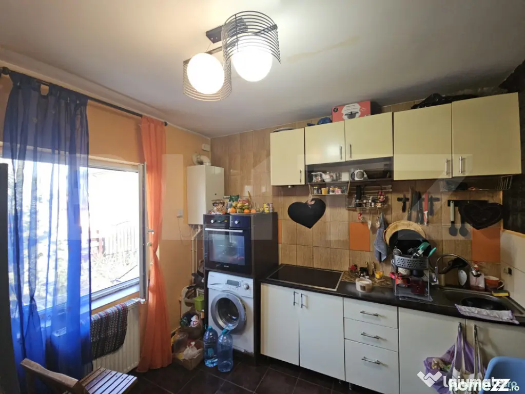 Casa cu 3 camere in Holboca, zona linistita - Holboca (Iasi)