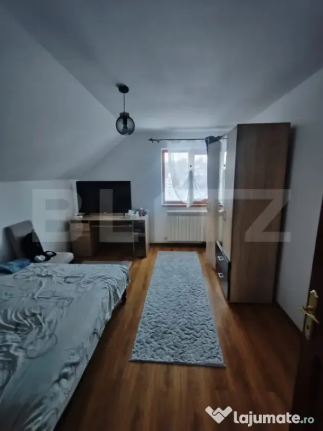 Casă individuală, 150 mp, teren 10.000mp, la periferia Suc