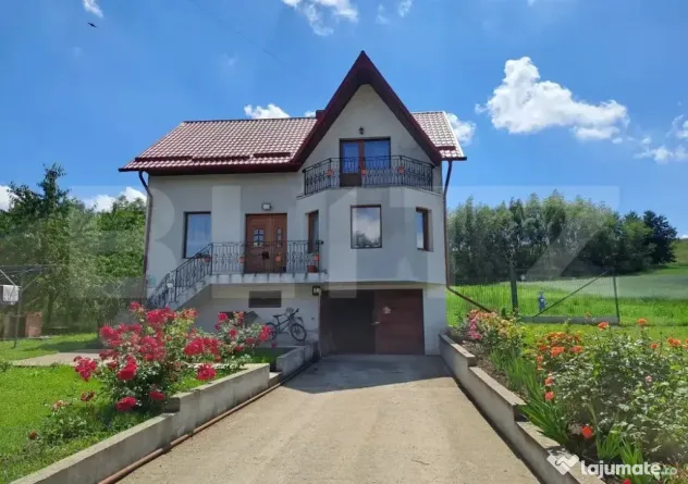 Casă individuală, 150 mp, teren 10.000mp, la periferia Suc