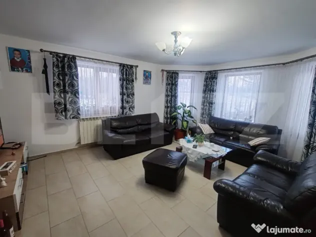 Casă individuală, 150 mp, teren 10.000mp, la periferia Suc