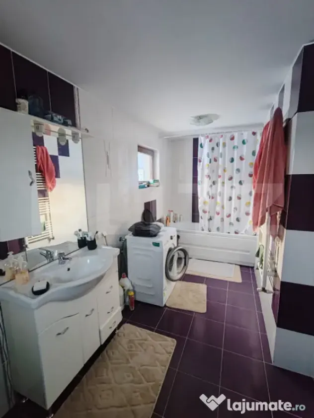 Casă individuală, 150 mp, teren 10.000mp, la periferia Suc