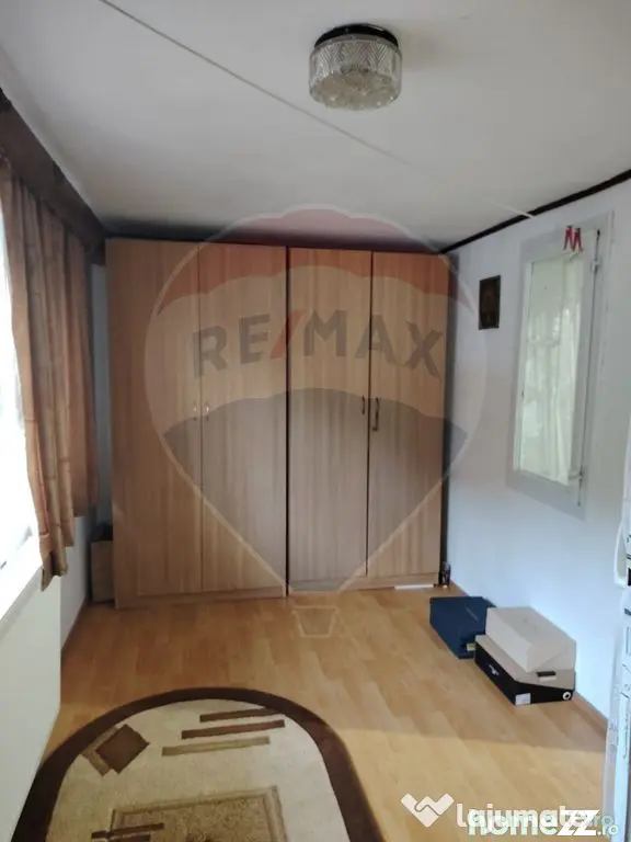 Case cu 7 camere de vânzare în comuna Panaci, sat Drăg...
