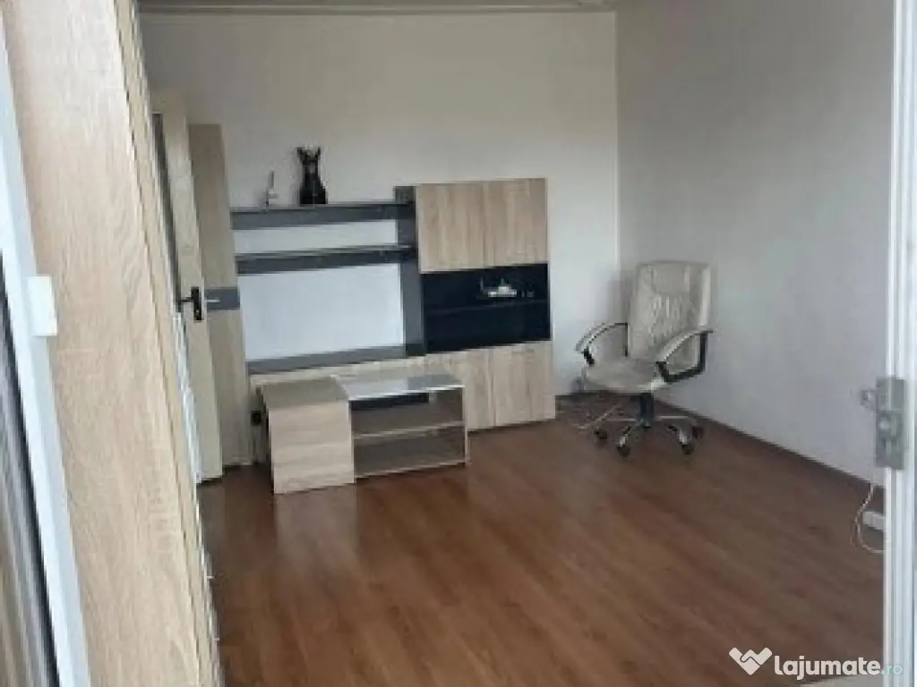 De vanzare, apartament 2 camere, decomandat, gaze, Casa de Cultura