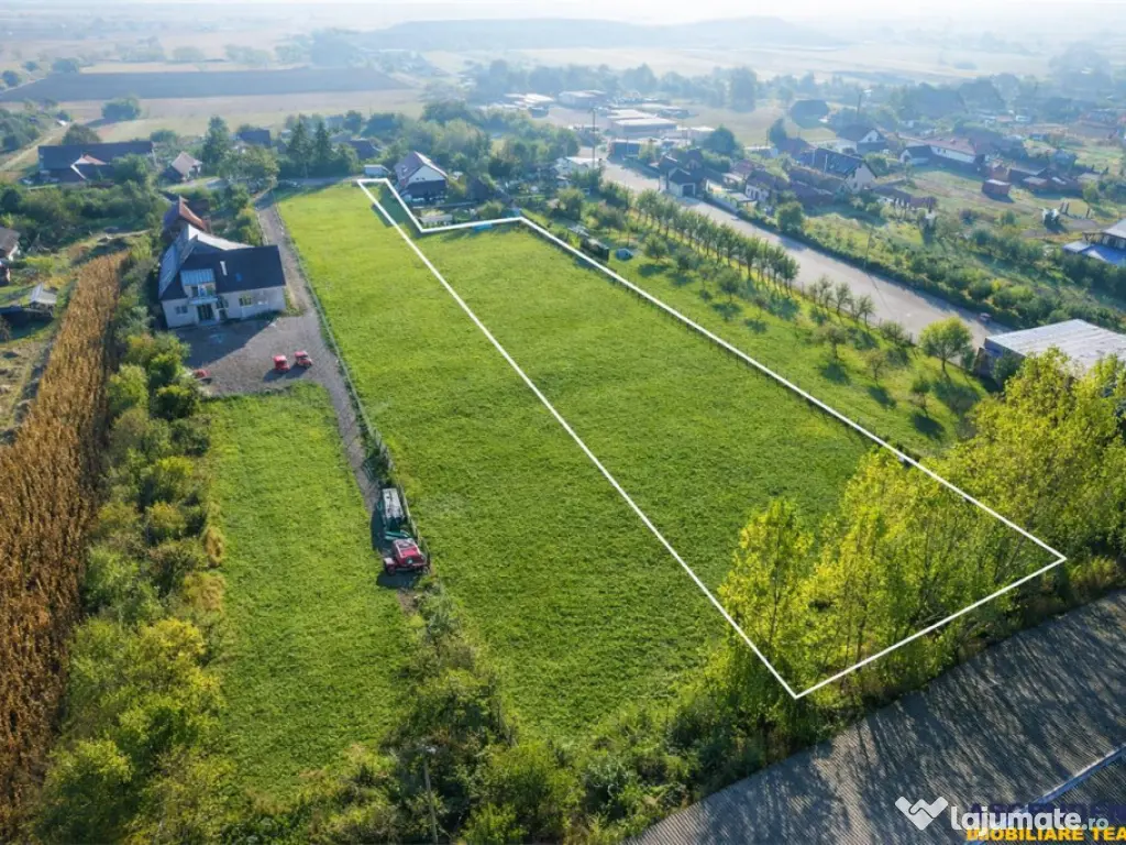 3.900 mp intravilan, priveliste apreciabila, recomandat con