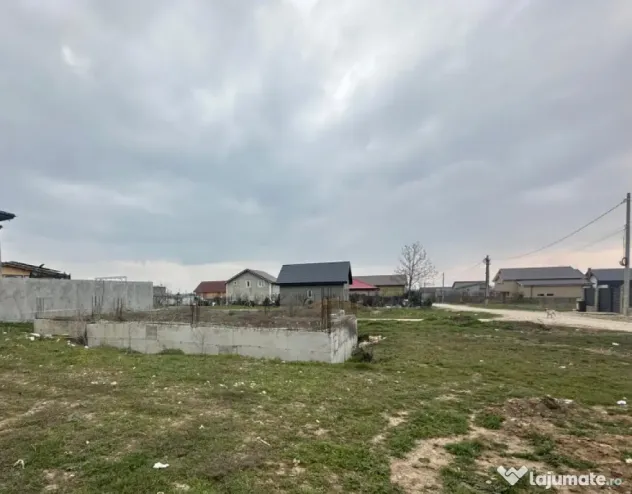 Teren intravilan Lazu, 421 mp, deschidere 20 ml, fundație e