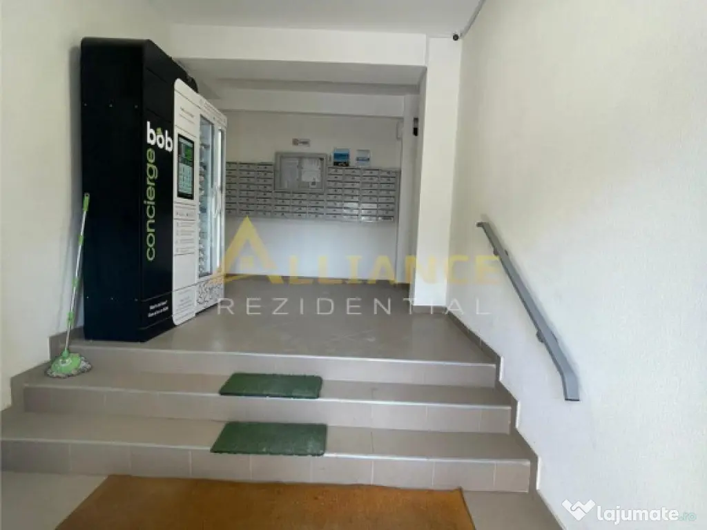 Apartament cu 3 camere | decomandat - SECTOR 4 -
