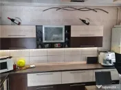 Apartament 4 camere, 2 bai - zona Tractorul 
