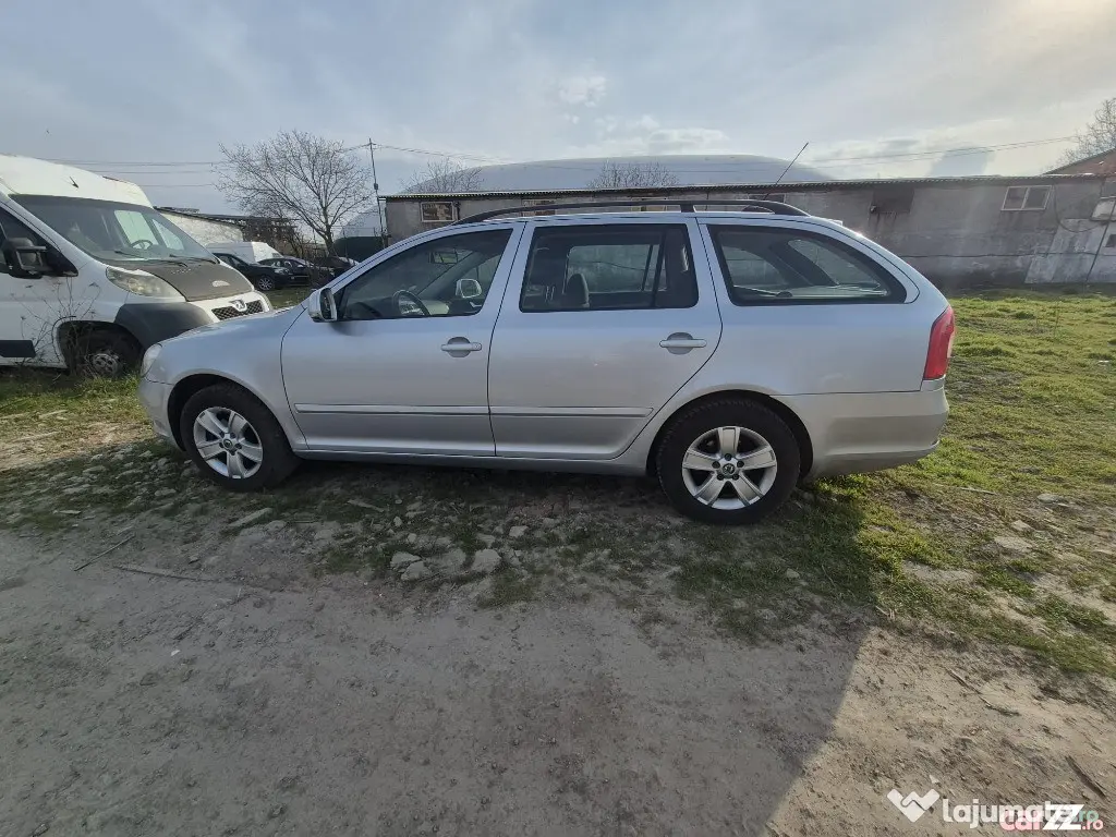 SKODA OCTAVIA Combi (1Z5) – 1.2 TSI 2011