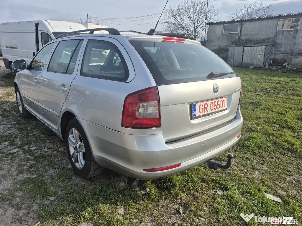 SKODA OCTAVIA Combi (1Z5) – 1.2 TSI 2011