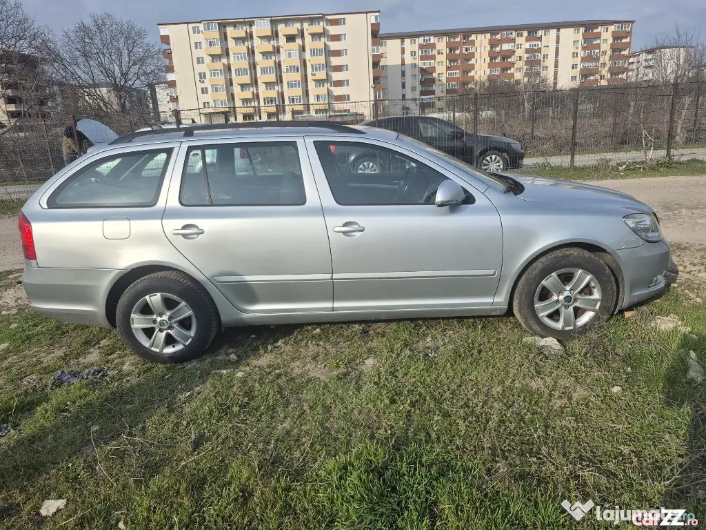 SKODA OCTAVIA Combi (1Z5) – 1.2 TSI 2011