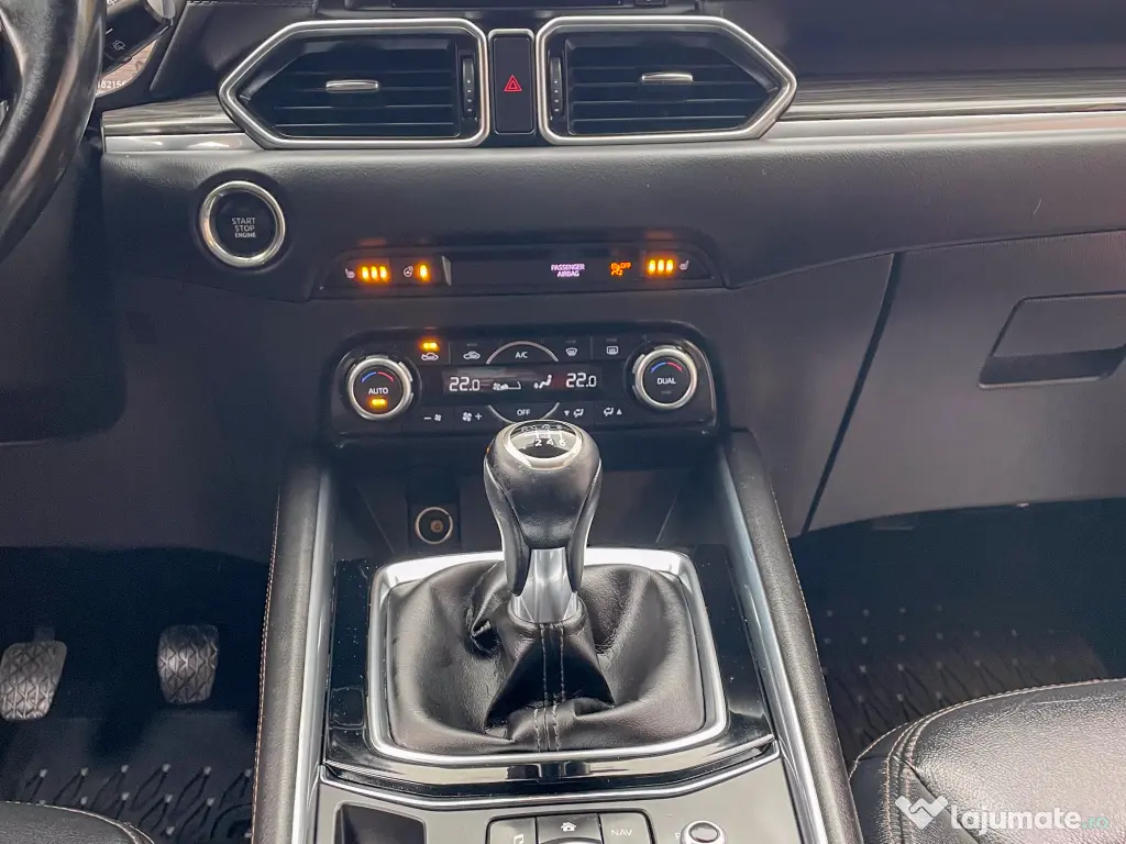 MAZDA CX5 - Facelift- AWD ( 4X4 ) CF 184 Revolution Top . Garantie 12 luni