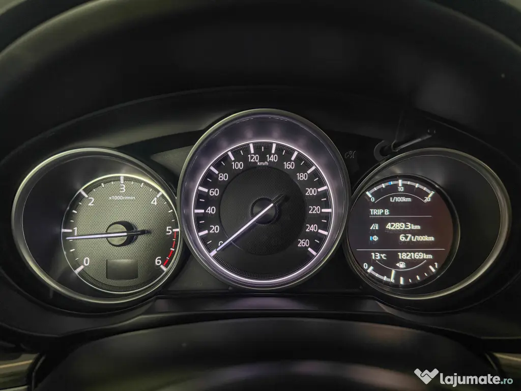 MAZDA CX5 - Facelift- AWD ( 4X4 ) CF 184 Revolution Top . Garantie 12 luni