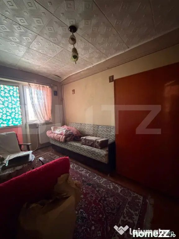 Apartament cu 2 camere, renovabil , 50 mp, zona Kaufland - Turda (Cluj)