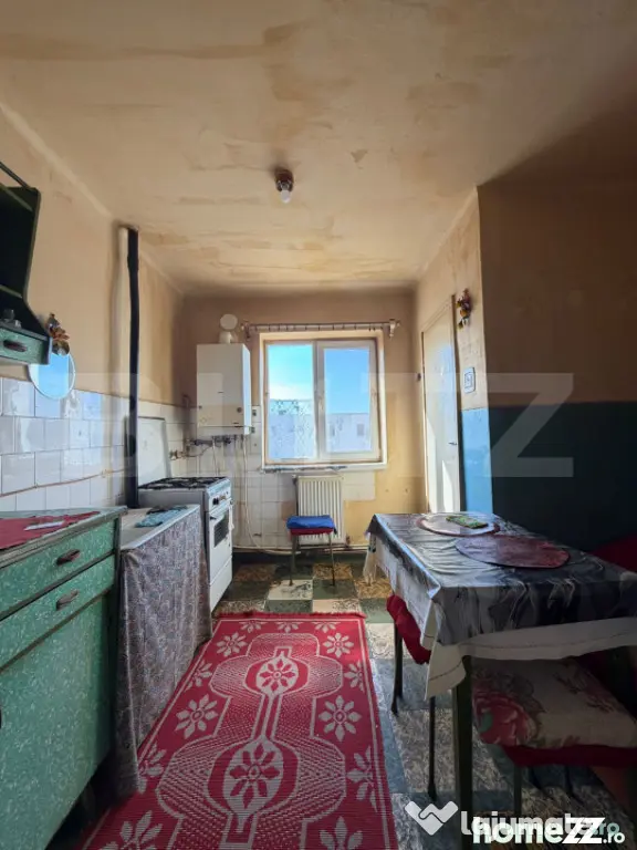 Apartament cu 2 camere, renovabil , 50 mp, zona Kaufland - Turda (Cluj)