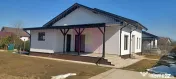 Săbăreni, casă nouă tip parter, cu pod mansardabil 