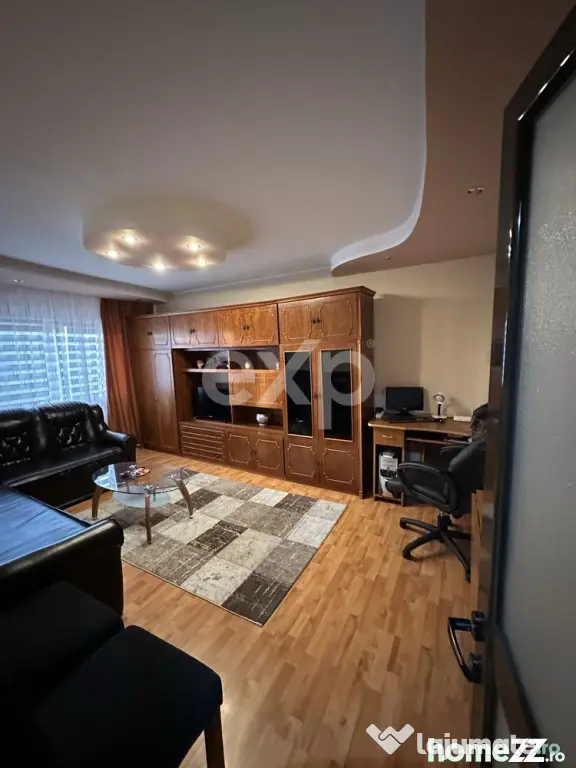 Apartament 2 camere decomandat, etaj 3, zonă Exercițiu –