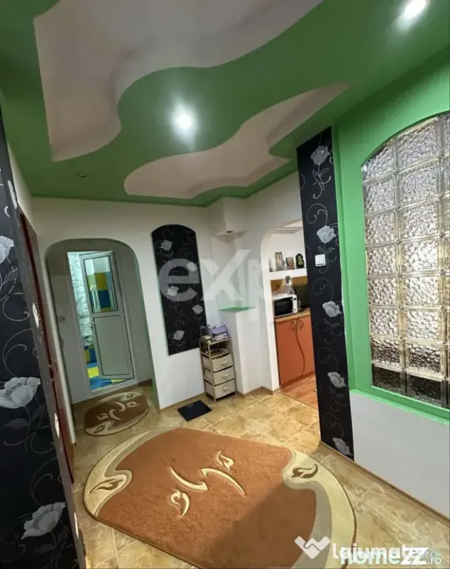 Apartament 2 camere decomandat, etaj 3, zonă Exercițiu –