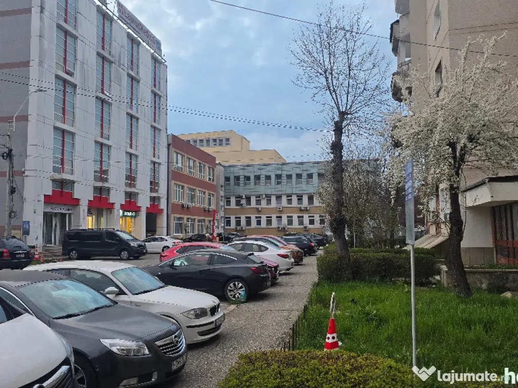 Inchiriez spatiu in Deva, zona Spitalul Judetean, suprafata utila 20 m