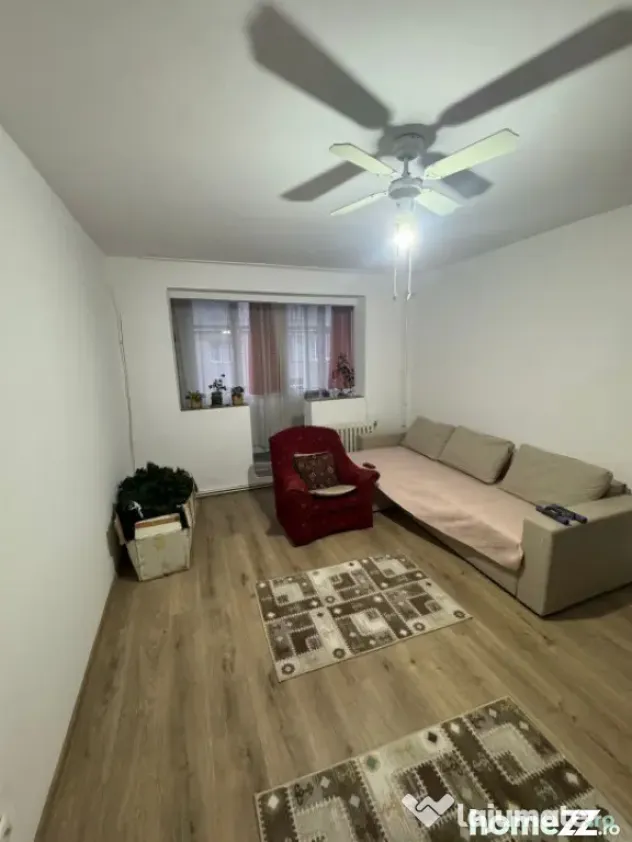 Apartament 3 camere, 56 mp, zona Centrala