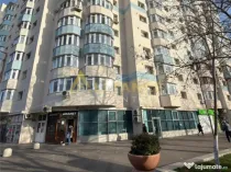 Metrou Aparatorii Patrie 3 cam bloc 1985 et 2