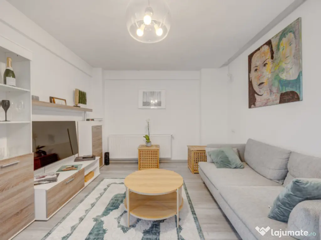 Apartament decomandat de 2 camere, bloc 2017, Victoriei!