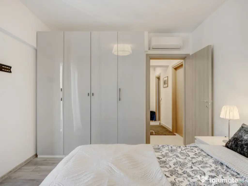 Apartament decomandat de 2 camere, bloc 2017, Victoriei!